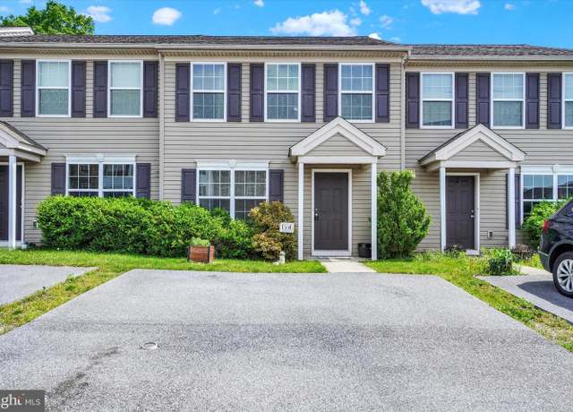 Property at 1550 Matthew Dr, York, PA 17404, 3 beds, 1.5 baths