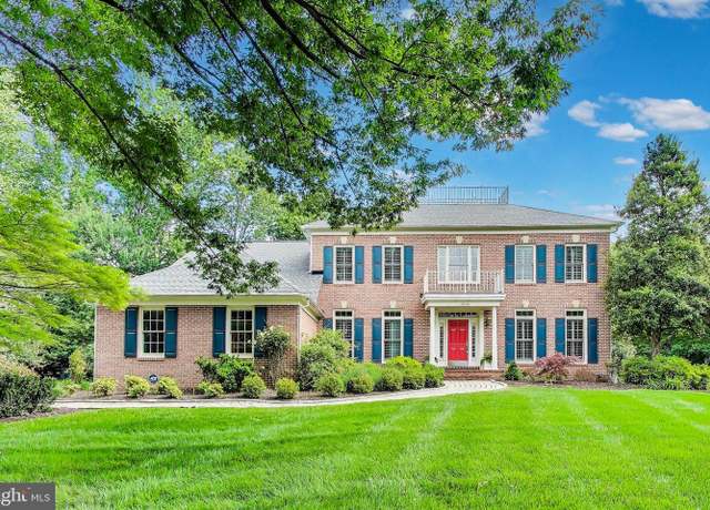Property at 10106 Waterside Dr, Burke, VA 22015, 4 beds, 4.5 baths