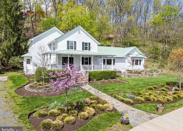 Property at 17545 Old Waterford Rd, Leesburg, VA 20176, 4 beds, 4.5 baths