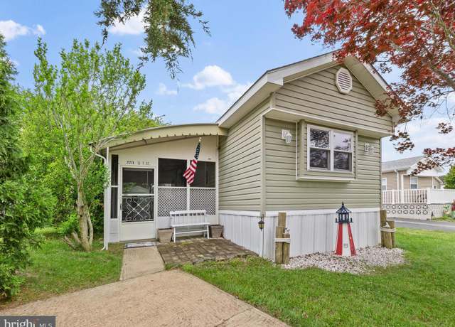 Property at 21770 F St, Rehoboth Beach, DE 19971, 2 beds, 2 baths