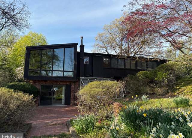 Property at 6000 Hunt Club Ln, Baltimore, MD 21210, 4 beds, 3.5 baths