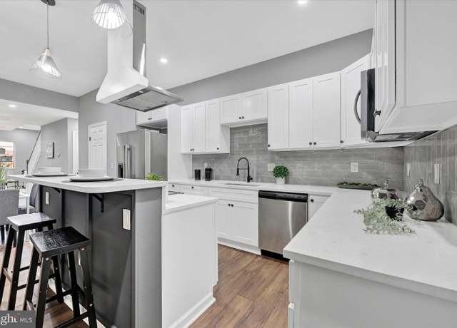 Property at 3031 Oakley Ave, Baltimore, MD 21215, 3 beds, 3.5 baths