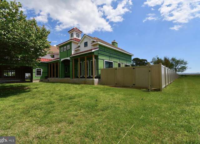Property at 6222 S Point Rd, Berlin, MD 21811, 3 beds, 4.5 baths