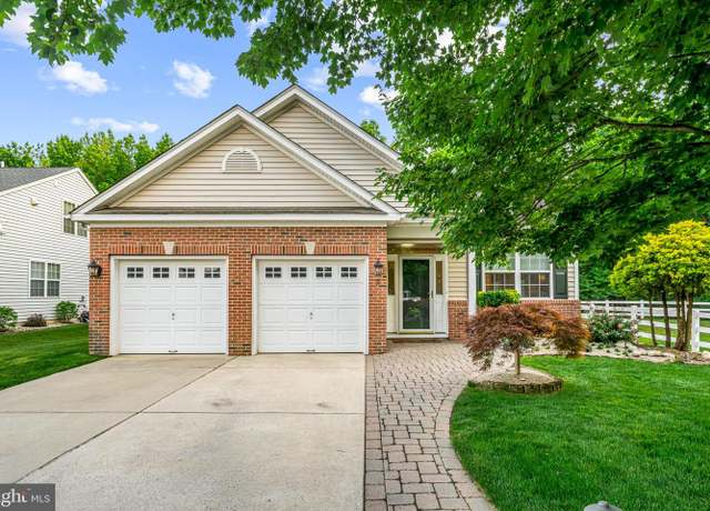 Property at 5 Fisher Ct, Sewell, NJ 08080, 3 beds, 3 baths