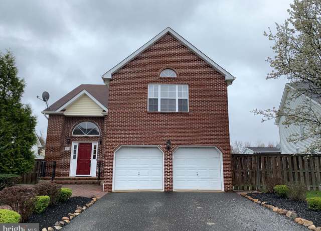 Property at 27 Yorkshire Village Rd, Lawrenceville, NJ 08648, 4 beds, 2.5 baths