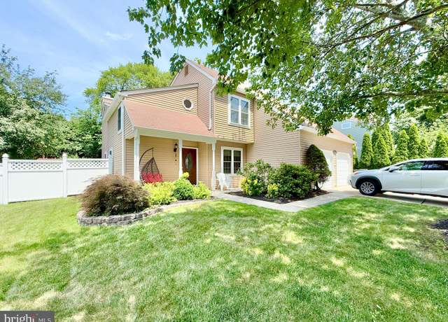 Property at 20 Concord Cir, Howell, NJ 07731, 3 beds, 2.5 baths