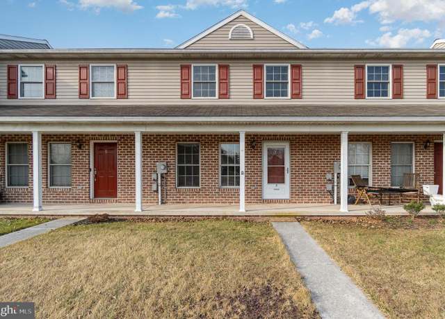 Property at 7 Homestead Dr, Gettysburg, PA 17325, 2 beds, 1.5 baths