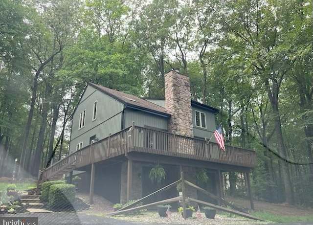 Property at 10 White Oak Dr, Fleetwood, PA 19522, 3 beds, 2 baths