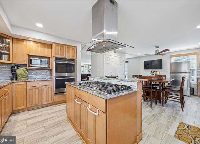 Property at 936 Meetinghouse Rd, Upper Chichester, PA 19061, 4 beds, 3 baths