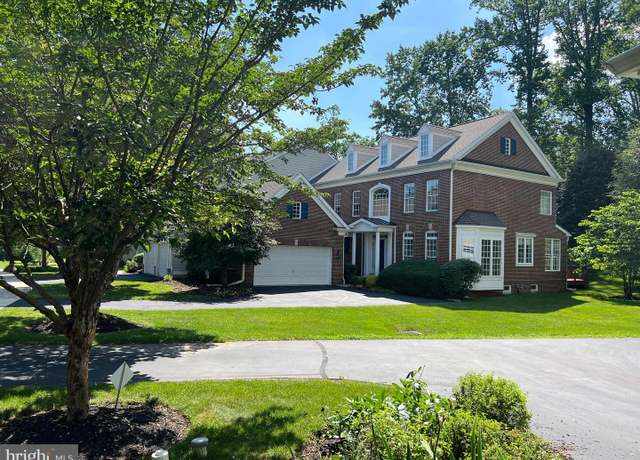 Property at 206 Excalibur Dr, Newtown Square, PA 19073, 4 beds, 3.5 baths