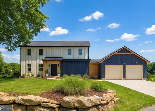 Property at 258 W Fairview Ave, Marietta, PA 17547, 4 beds, 2.5 baths