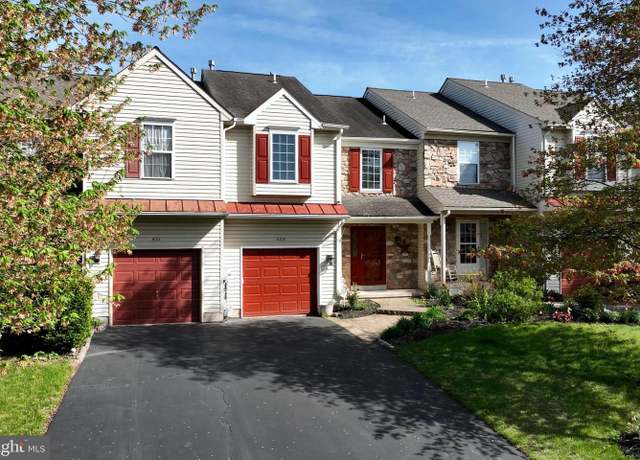 Property at 553 Creekside Dr, Souderton, PA 18964, 3 beds, 2.5 baths