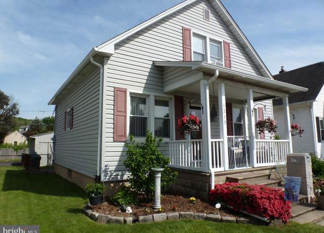 Property at 1215 Easton Rd, Hellertown, PA 18055, 3 beds, 2 baths