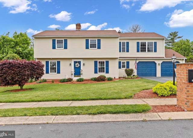 Property at 1735 Ashland Dr, York, PA 17408, 4 beds, 3.5 baths
