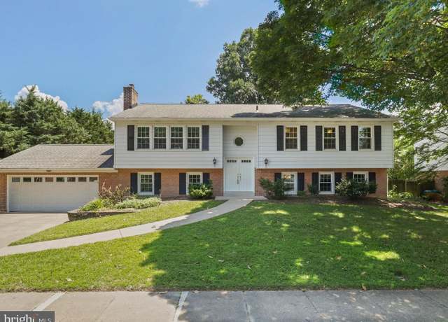 Property at 4714 38th Pl N, Arlington, VA 22207, 5 beds, 3 baths