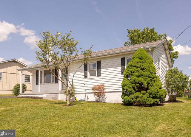 Property at 107 Hilltop Ter, Winchester, VA 22602, 3 beds, 1.5 baths