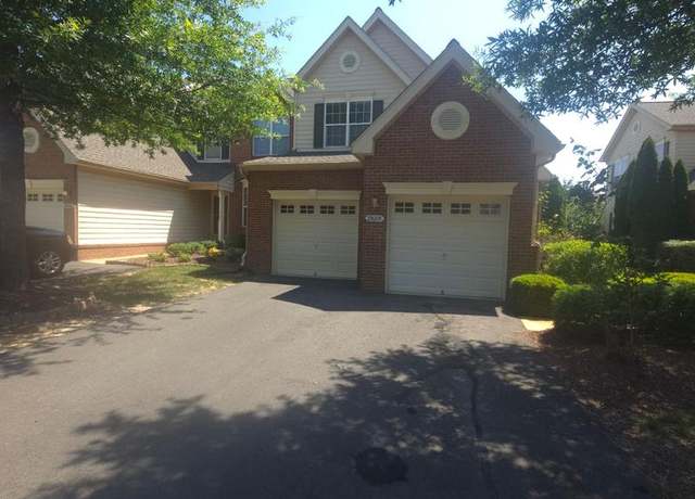 Property at 19608 Edgemont Sq, Ashburn, VA 20147, 3 beds, 2.5 baths