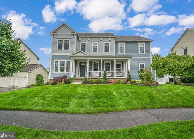 Property at 41151 White Cedar Ct, Aldie, VA 20105, 6 beds, 5.5 baths