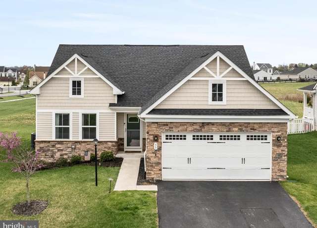 Property at 55 Bookers Ct, Martinsburg, WV 25405, 3 beds, 2 baths