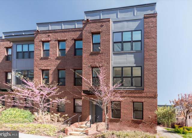 Property at 315 Riggs Park Pl NE, Washington, DC 20011, 3 beds, 3.5 baths