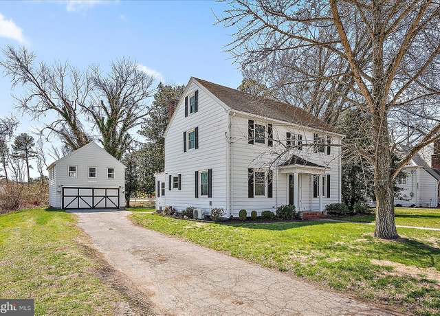 Property at 8 Lighthouse Rd, Selbyville, DE 19975, 4 beds, 2 baths