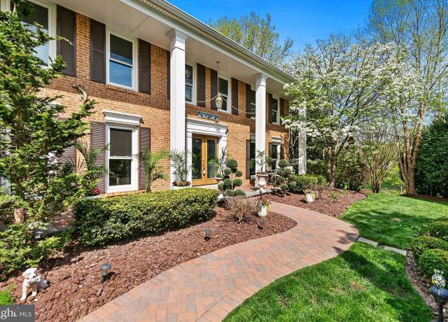 Property at 12605 Lloydminster Dr, Gaithersburg, MD 20878, 6 beds, 3.5 baths