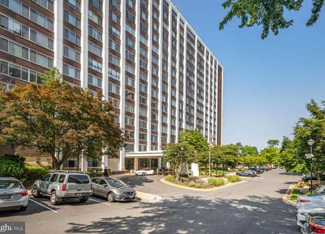 Property at 11801 Rockville Pike #212, Rockville, MD 20852, 3 beds, 2.5 baths