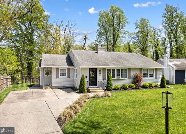 Property at 811 Edge Park Dr, Haddonfield, NJ 08033, 4 beds, 3 baths