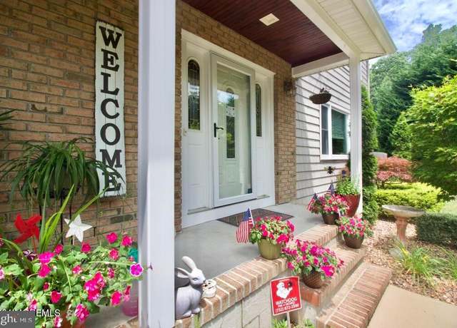 Property at 144 Sams Rd, Jackson, NJ 08527, 4 beds, 3.5 baths