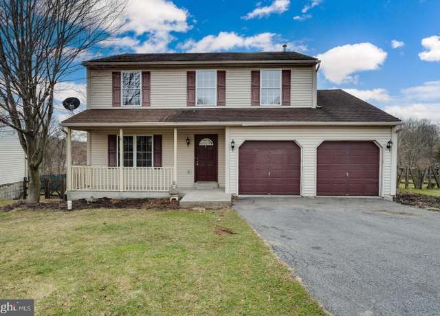 Property at 326 Dogwood Ln, Womelsdorf, PA 19567, 3 beds, 2.5 baths