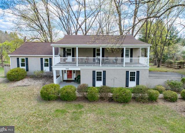 Property at 342 Mackenzie Dr, West Chester, PA 19380, 5 beds, 3.5 baths