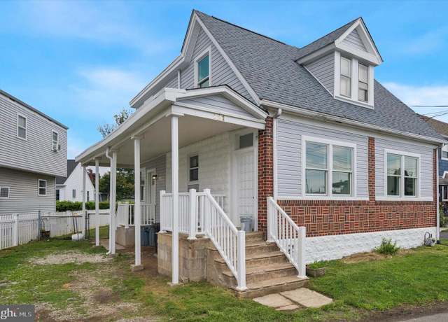 Property at 721 Mount Vernon Ave, Folsom, PA 19033, 3 beds, 2.5 baths