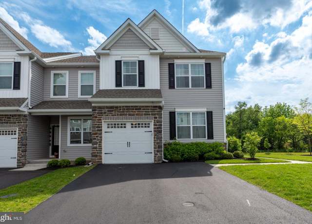 Property at 182 Everleigh Dr, Royersford, PA 19468, 4 beds, 3 baths