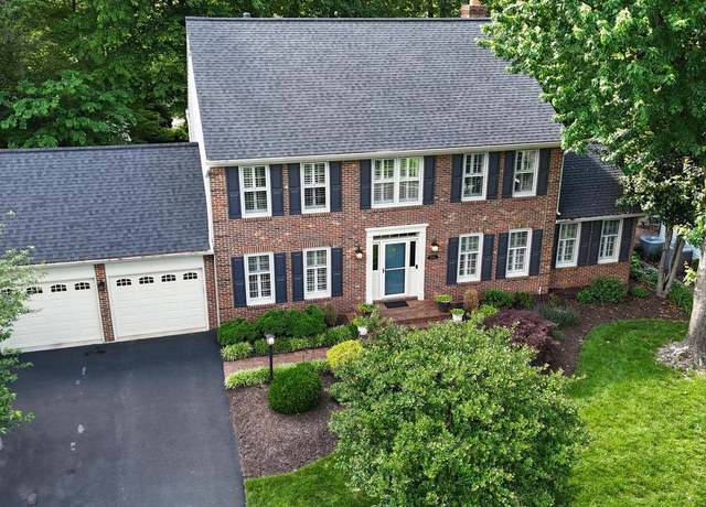 Property at 8346 Argent Cir, Fairfax Station, VA 22039, 4 beds, 3.5 baths