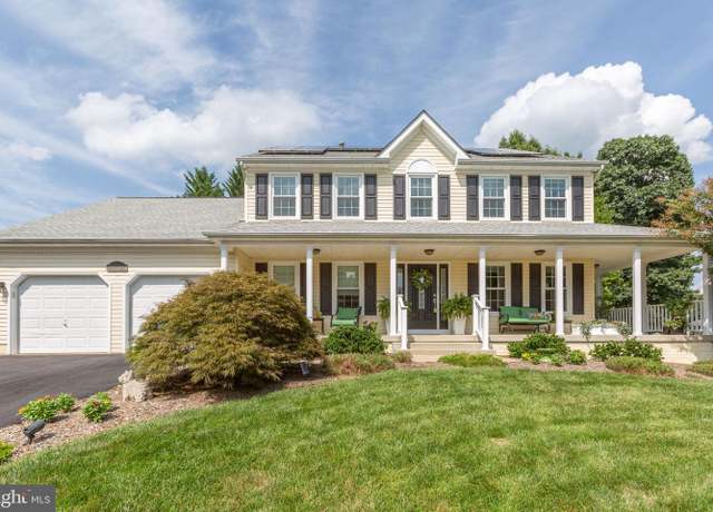 Property at 6105 W Melody Ct, Fredericksburg, VA 22407, 5 beds, 3.5 baths