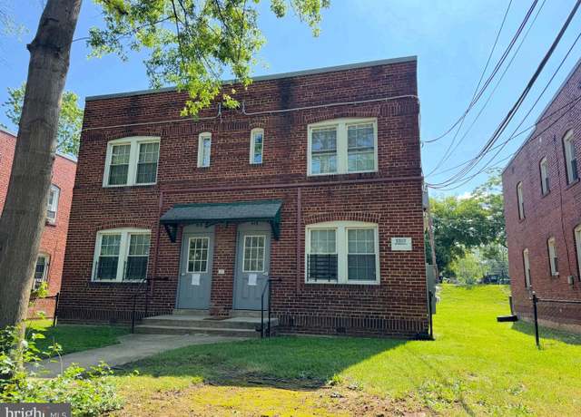 Property at 513 45th St NE, Washington, DC 20019, 2 beds, 2 baths