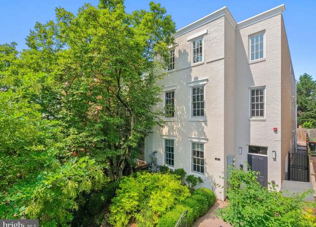 Property at 417 4th St SE #2, Washington, DC 20003, 3 beds, 2 baths