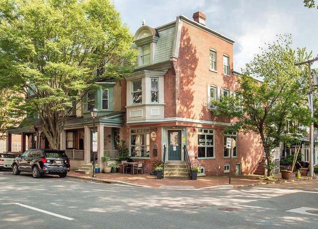 Property at 714 W 11th St, Wilmington, DE 19801, 2 beds