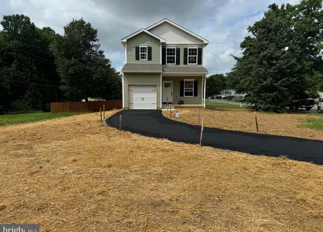 Property at 42 Thomas Jefferson Blvd, Newark, DE 19702, 3 beds, 2.5 baths