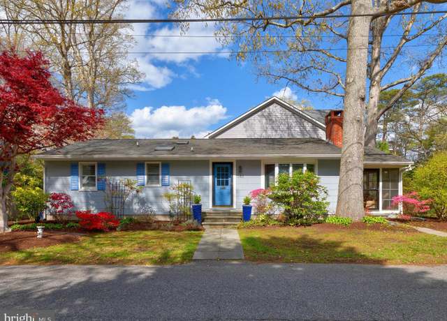 Property at 143 Henlopen Ave, Rehoboth Beach, DE 19971, 3 beds, 2 baths