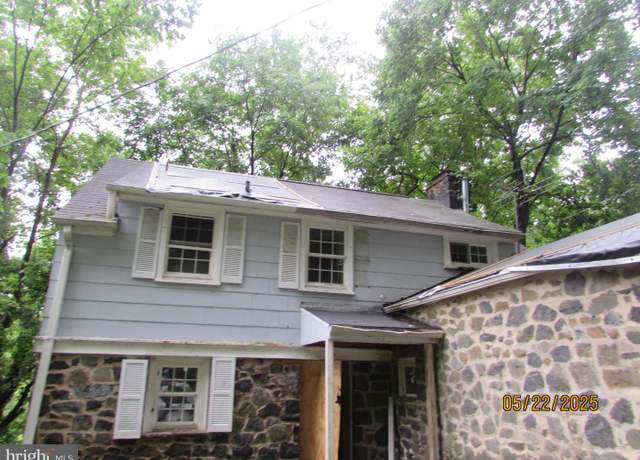 Property at 2502 Parkview Dr, Gwynn Oak, MD 21207, 3 beds, 1.5 baths