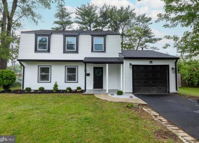 Property at 127 Toledo Ln, Willingboro, NJ 08046, 3 beds, 2.5 baths