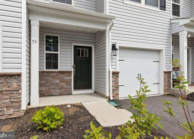 Property at 51 Peregrine Way, Burlington, NJ 08016, 3 beds, 2.5 baths