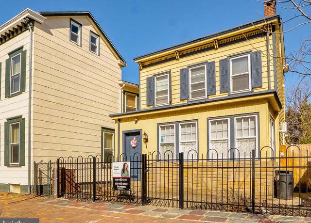 Property at 126 Jackson St, Trenton, NJ 08611, 3 beds, 3 baths