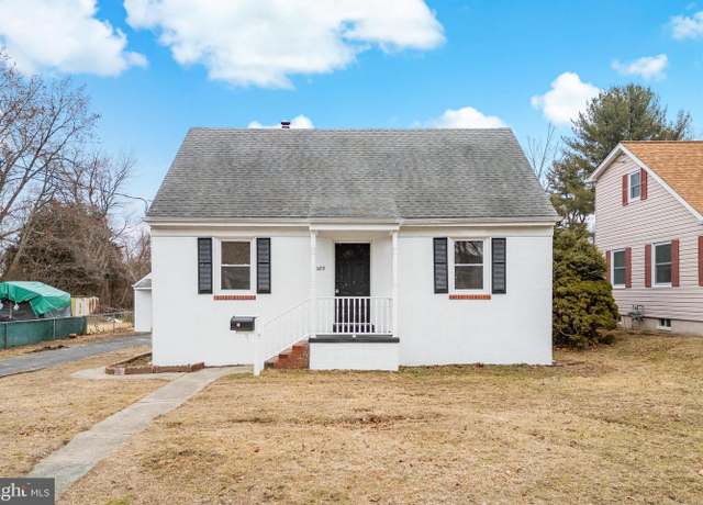 Property at 389 Ives Ave, Penns Grove, NJ 08069, 4 beds, 1 bath