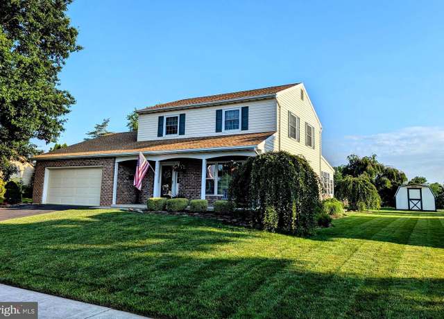 Property at 105 Hoke Dr, Gettysburg, PA 17325, 3 beds, 2.5 baths