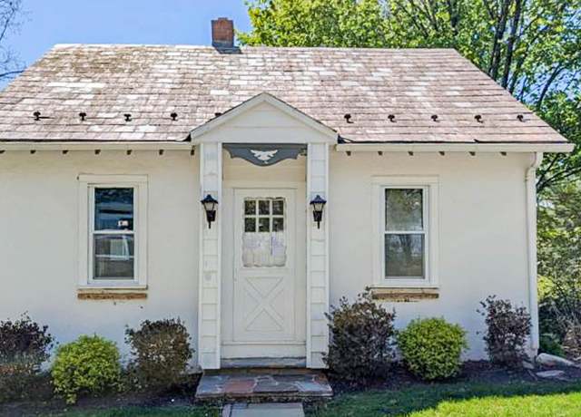 Property at 3112 Honeysuckle Rd, Bethlehem, PA 18015, 2 beds, 1 bath