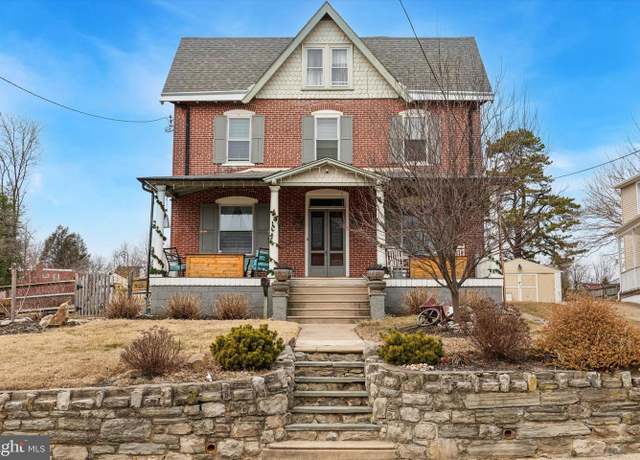 Property at 221 Jarrett Ave, Jenkintown, PA 19046, 5 beds, 3 baths
