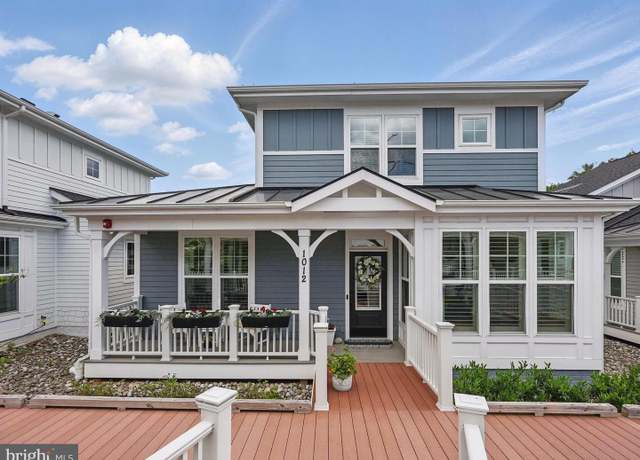 Property at 1012 Railroad Ave, Falls Church, VA 22046, 2 beds, 2.5 baths