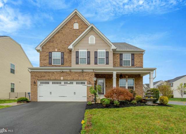 Property at 25067 Great Berkhamsted Dr, Aldie, VA 20105, 4 beds, 3.5 baths